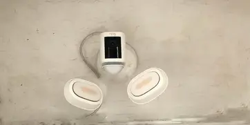 mounting ring floodlight horizontally